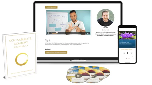 Achtsamkeits-Academy von Peter Beer auf Laptop und Smartphone mit Übungsbuch und Meditations-CDs