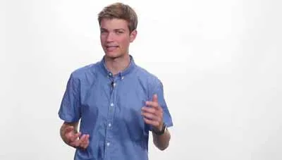 Nico Serapins erklärt im YouTube Kurs, wie du Youtuber werden kannst