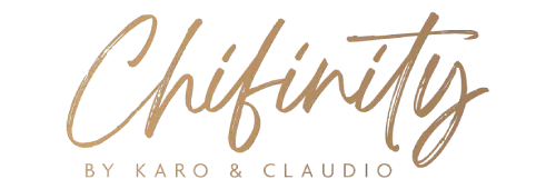 Goldener Chifinity-Schriftzug by Karo & Claudio