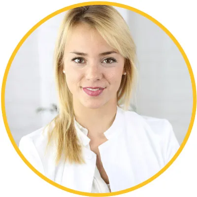 Porträt von Dr. Med. Mareike Awe, Gründerin von intueat, im gelben Kreisrahmen