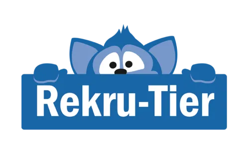 Logo von Rekru-Tier mit blauem Maskottchen über dem Schriftzug